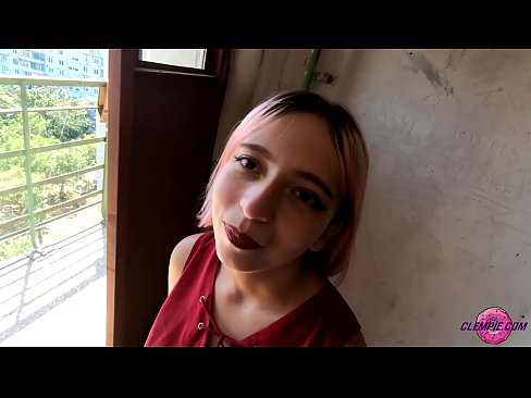 ❤️ Студент Сензуал сише странца у залеђу - сперма му на лицу Квалитетан секс код нас ❤